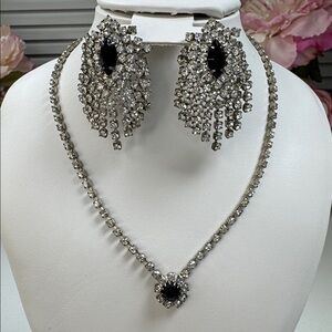 VINTAGE WATERFALL EARRINGS AND NECKLACE SET